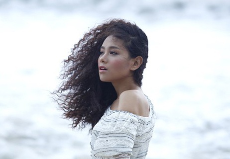 Va em co anh - Hoang Quyen hinh anh