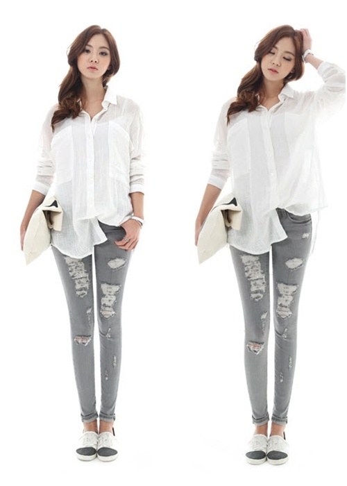 Chất liệu mềm mại và thoáng mát của những mẫu sơ mi nhẹ nhàng sẽ giúp các cô nàng dễ dàng có phong cách đẹp ngày hè.