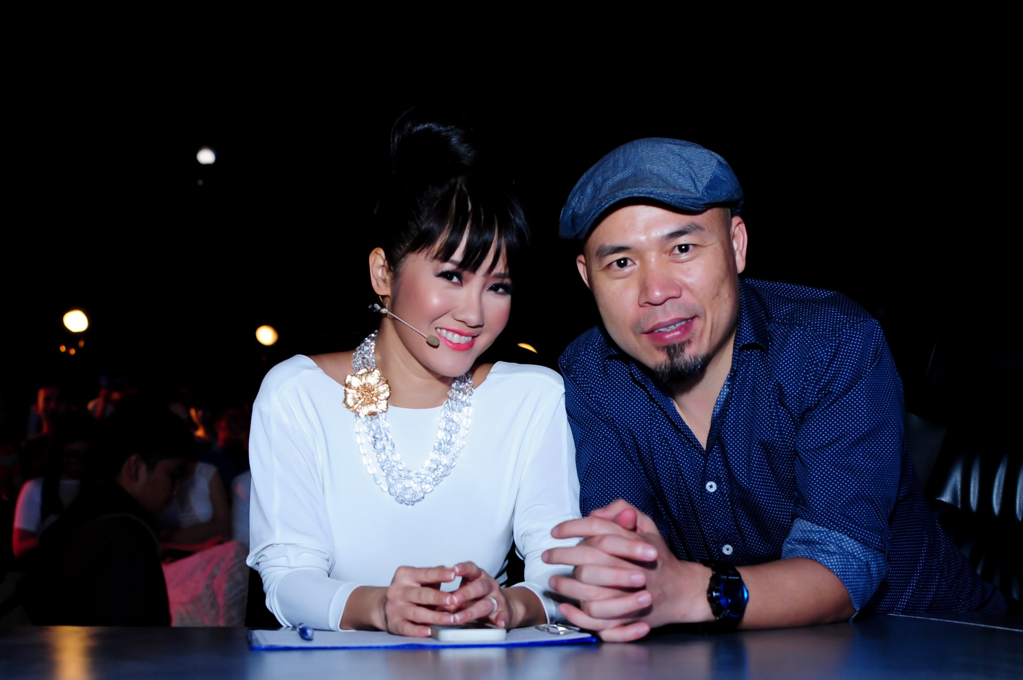 Hồng Nhung và giám đốc âm nhạc Huy Tuấn.