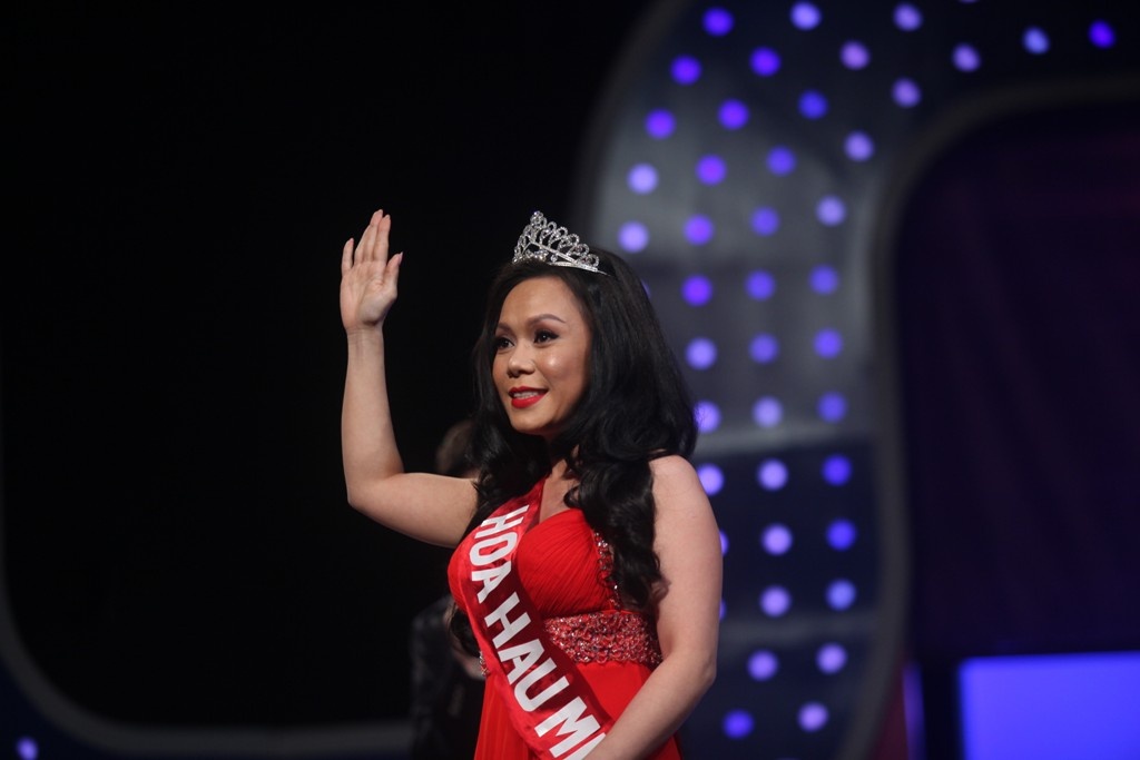 Ngay từ những phút đầu tiên, Việt Hương đã quyết tâm 