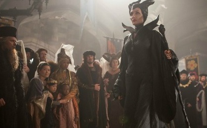 Cuc cung nha Brangelina dong phim voi me hinh anh