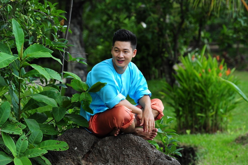 Đức Tuấn sẽ lựa chọn một ca khúc mang âm hưởng dân ca Nam Bộ, điều mà anh chưa bao giờ trình diễn chính thức trên sân khấu. Nam ca sĩ muốn thể hiện nét văn hóa ở nơi anh sinh ra đó là miền Tây Nam bộ trên sân khấu của Tuyệt đỉnh tranh tài.