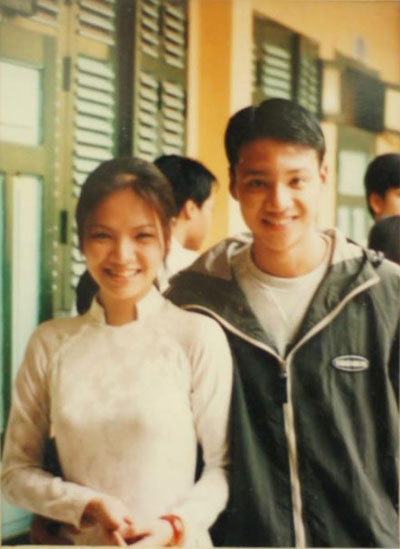 Đan Lê ngày đi học đã là một nữ sinh duyên dáng, có cậu bạn Khải Anh yêu mến. Bức ảnh thuở còn ngồi trên ghế nhà trường của nữ MC Dự báo thời tiết đã gây sốt trong cộng đồng mạng. Hình ảnh Đan Lê với mái tóc dài, đôi mắt biết cười và gương mặt nhỏ nhắn khiến ngay cả khán giả nam hiện tại cũng xiêu lòng.