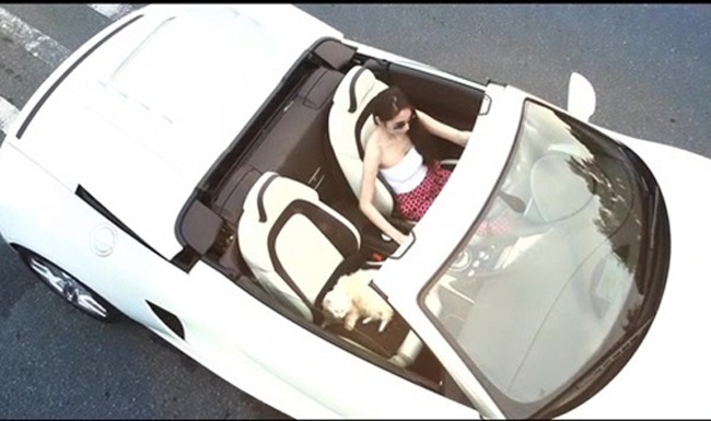 Khi quay MV do chính mình sáng tác mang tên 