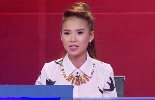 Viet Huong - Khoi My khoc khi noi ve Hoa Mau Don hinh anh