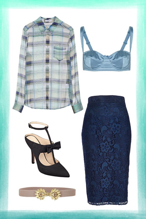 Diện blazer không sơ mi? Không hề có vấn đề gì nếu như bạn chọn một chiếc áo ngực ren dáng áo lửng được thiết kế thật tinh tế. Sẽ thời trang hơn nếu bạn chọn áo ngực xuyệt tông với màu giày.