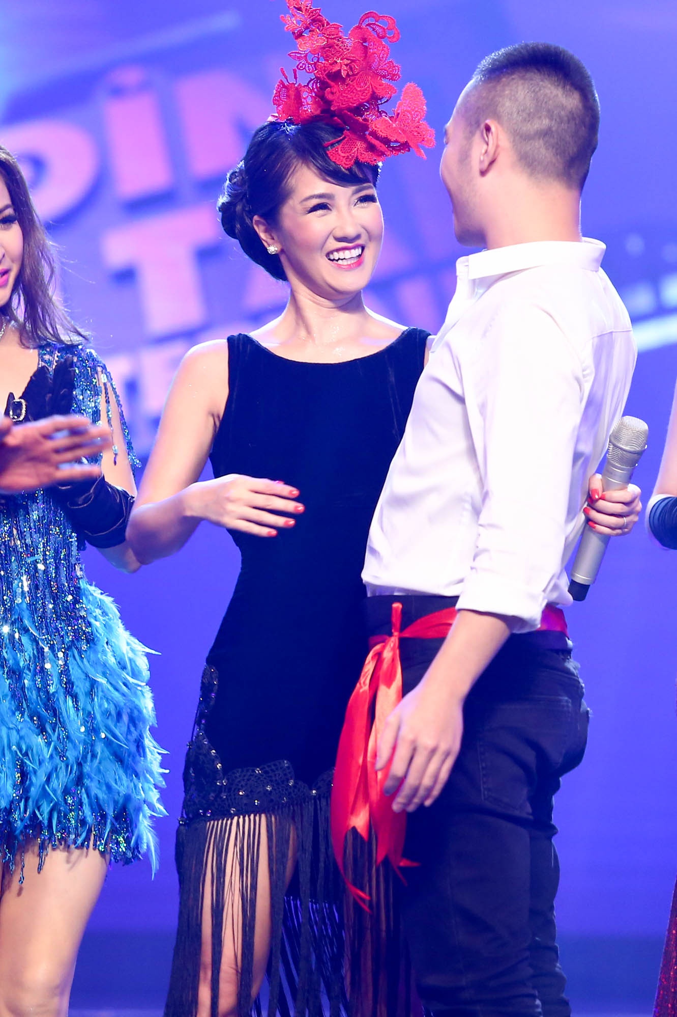 Hồng Nhung chia tay với top 6.