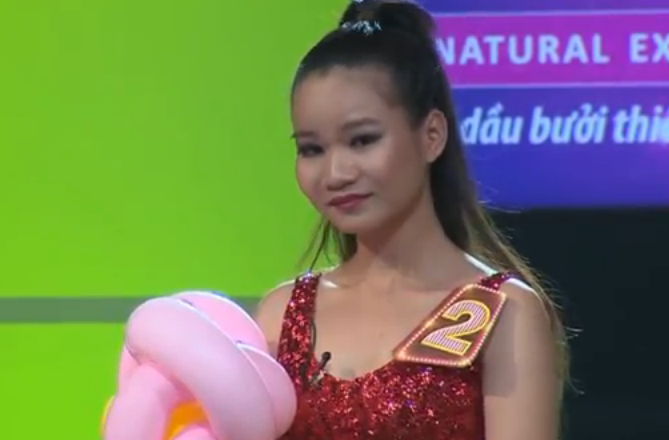 Co  gai lua Hoai Linh - Viet Huong ngoan muc hinh anh