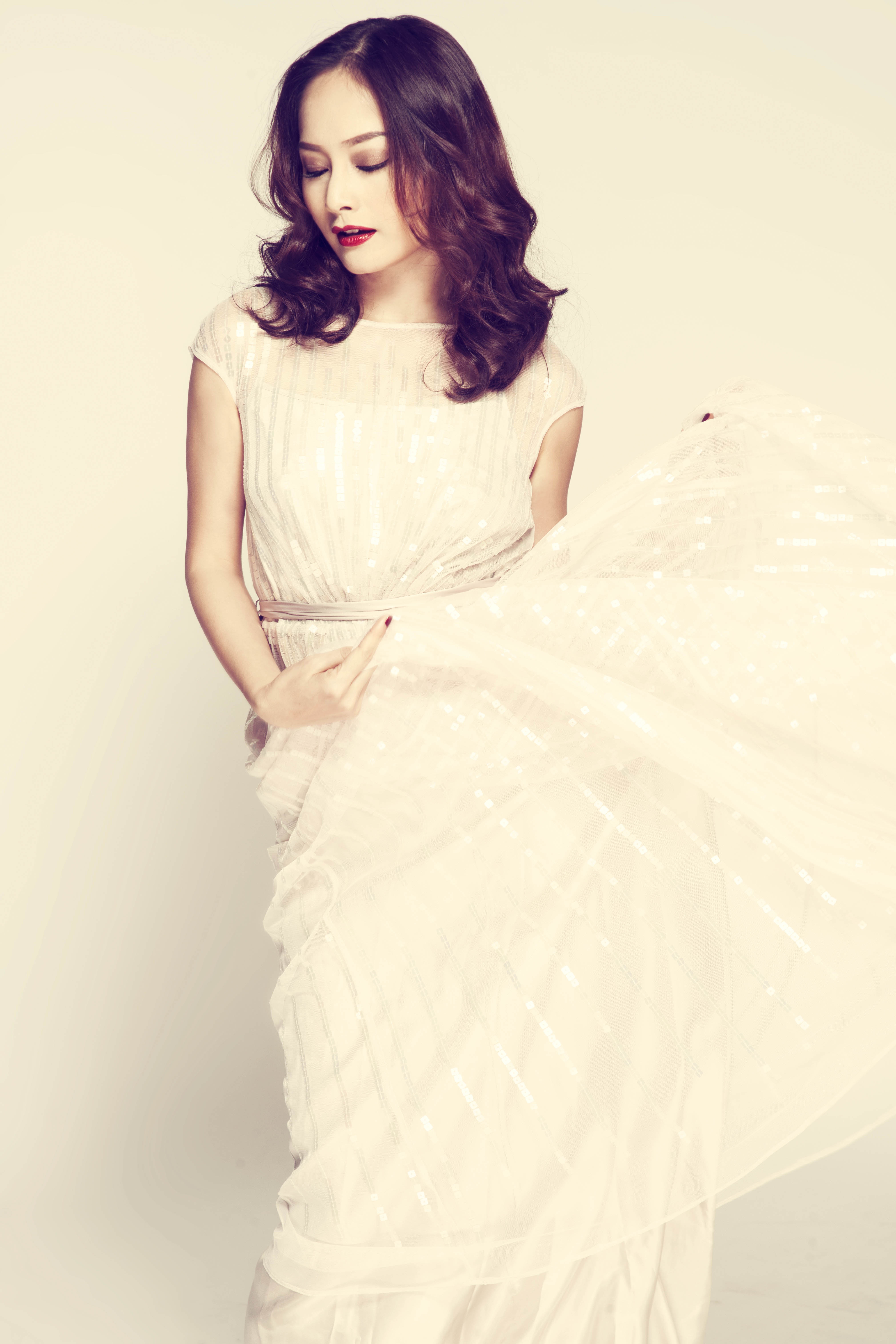 Nữ diễn viên xinh đẹp muốn được đi đến cùng cuộc thi.