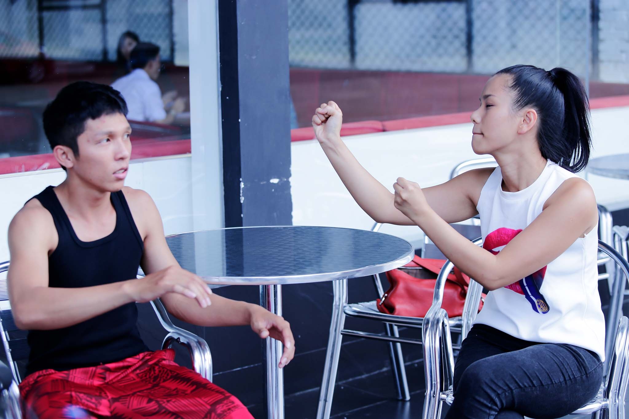 Đối với Thần tượng âm nhạc Việt Nam 2007, RnB cũng tương tự như Latin, có độ khó ngang nhau. Trong tiết mục latin Conga, Phương Vy đã tạo được ấn tượng rất lớn khi hát một bài hát có độ khó cao, cô cũng khéo léo giữa phần hát và vũ đạo xen kẽ nhau để có thể thể hiện tốt nhất cả hai phần. Đối với dòng nhạc RnB này, khó khăn của Phương Vy chính là phần tiết tấu: “RnB là dòng nhạc cần rất nhiều tiết tấu ở trong người, tôi cần học hỏi rất nhiều vì khi trình diễn có thể vừa hát vừa giữ được cái tiết tấu đó, cho nên đây cũng là một thử thách rất lớn đối với tôi”, cô nói.