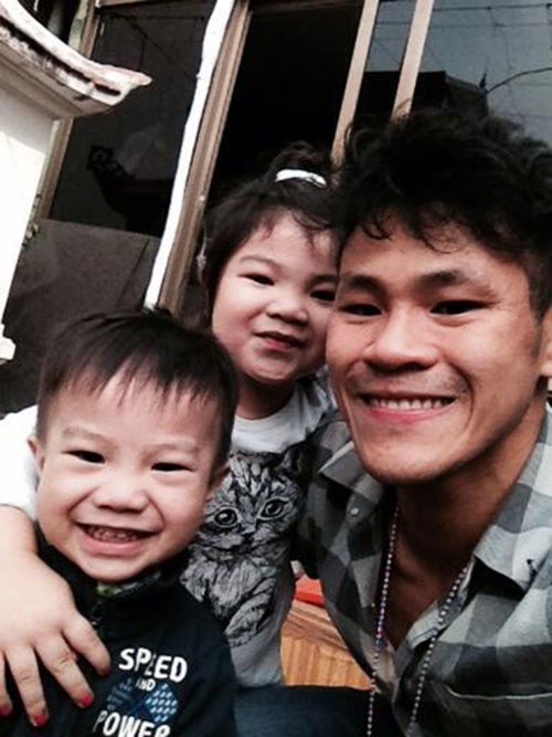 Tùng Lâm đã trở thành bố của 2 nhóc tì.