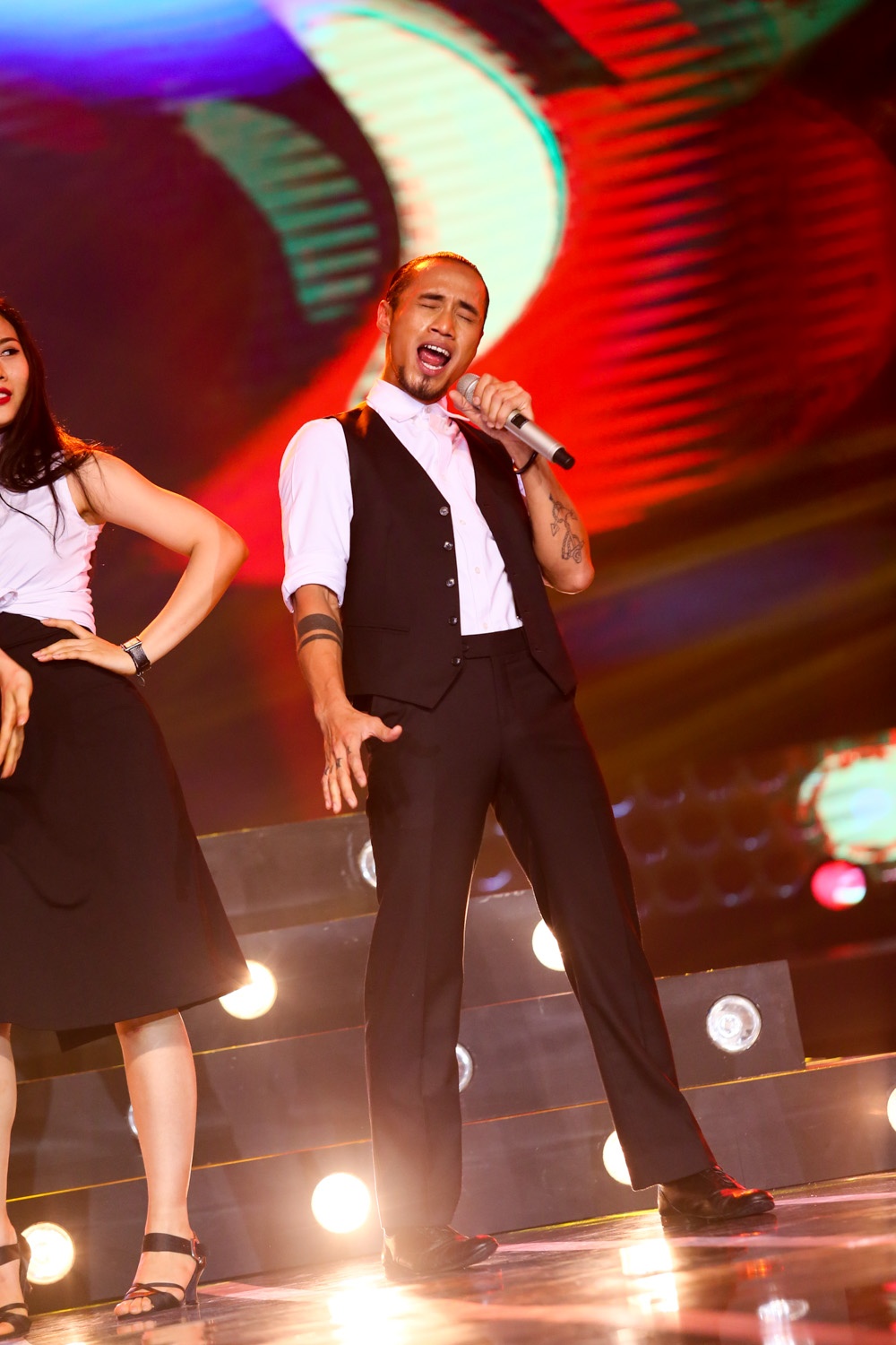 Ý Lan bày tỏ sự ngưỡng mộ: “Rất quý tư cách, tư chất hát jazz của Phạm Anh Khoa, thật sự rất “cool”. Jazz là tất cả sự tự nhiên và hồn nhiên trong âm nhạc, và em đã bất chấp tất cả mọi thứ. Tôi hát bởi vì tôi yêu jazz - Em hát và điều này đã nói lên tất cả”. Nhạc sĩ Anh Quân khen ngợi: “Vẫn là một Phạm Anh Khoa mà tôi rất yêu mến, một ca sĩ hiếm hoi khi giữ vững sở thích, dòng nhạc mà mình yêu quý. Khi thấy em, em đã làm mọi người hạnh phúc khi chưa cần nghe em hát vì năng lượng toát ra từ người em”. Anh ngạc nhiên khi thấy “Anh Khoa hát bài này lại được, vì tôi không nghĩ Khoa lại hát bài này hay như thế”.