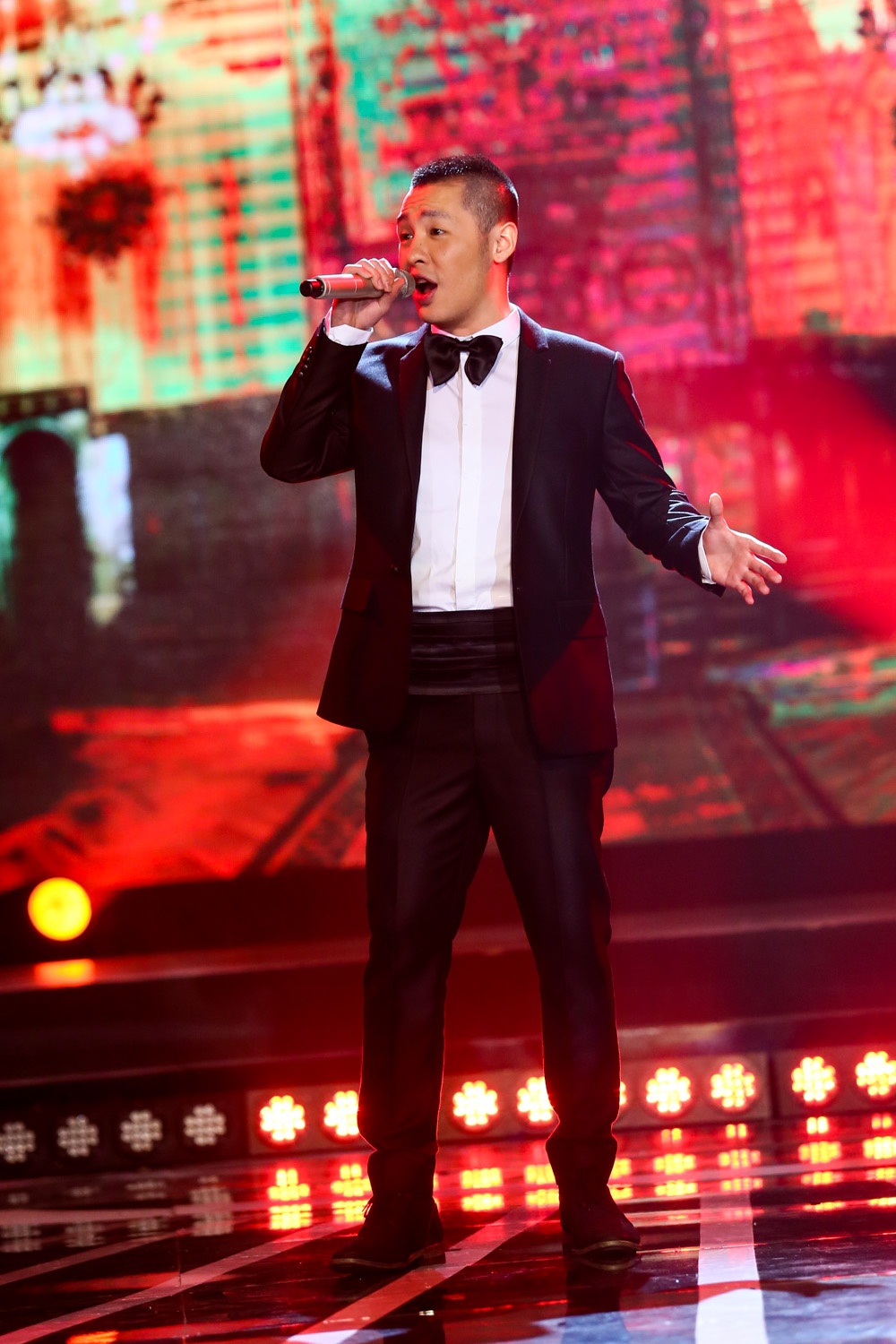 Chọn ca khúc La donna è mobile để thể hiện trong phần nhạc kịch, Hoàng Hải không làm người xem thất vọng. Cả nhạc sĩ Anh Quân và ca sĩ Ý Lan xem xong đều không thể ngồi yên, phải đứng dậy ngay sau khi phần trình diễn kết thúc. Lê Hoàng chỉ nói: “Hoàng Hải làm tôi tê tại toàn thân” thay cho lời khen. Theo anh “bài nào có âm vực cao thì Hoàng Hải không thể có đối thủ, hùng tráng, mạnh mẽ, hoàn toàn chinh phục mọi người”.