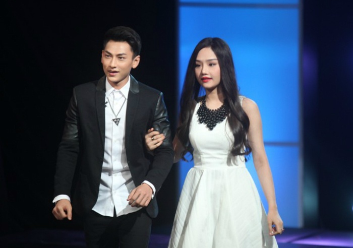 Hoai Linh – Viet Huong bat ngo that thu truoc Isaac – Miu Le hinh anh