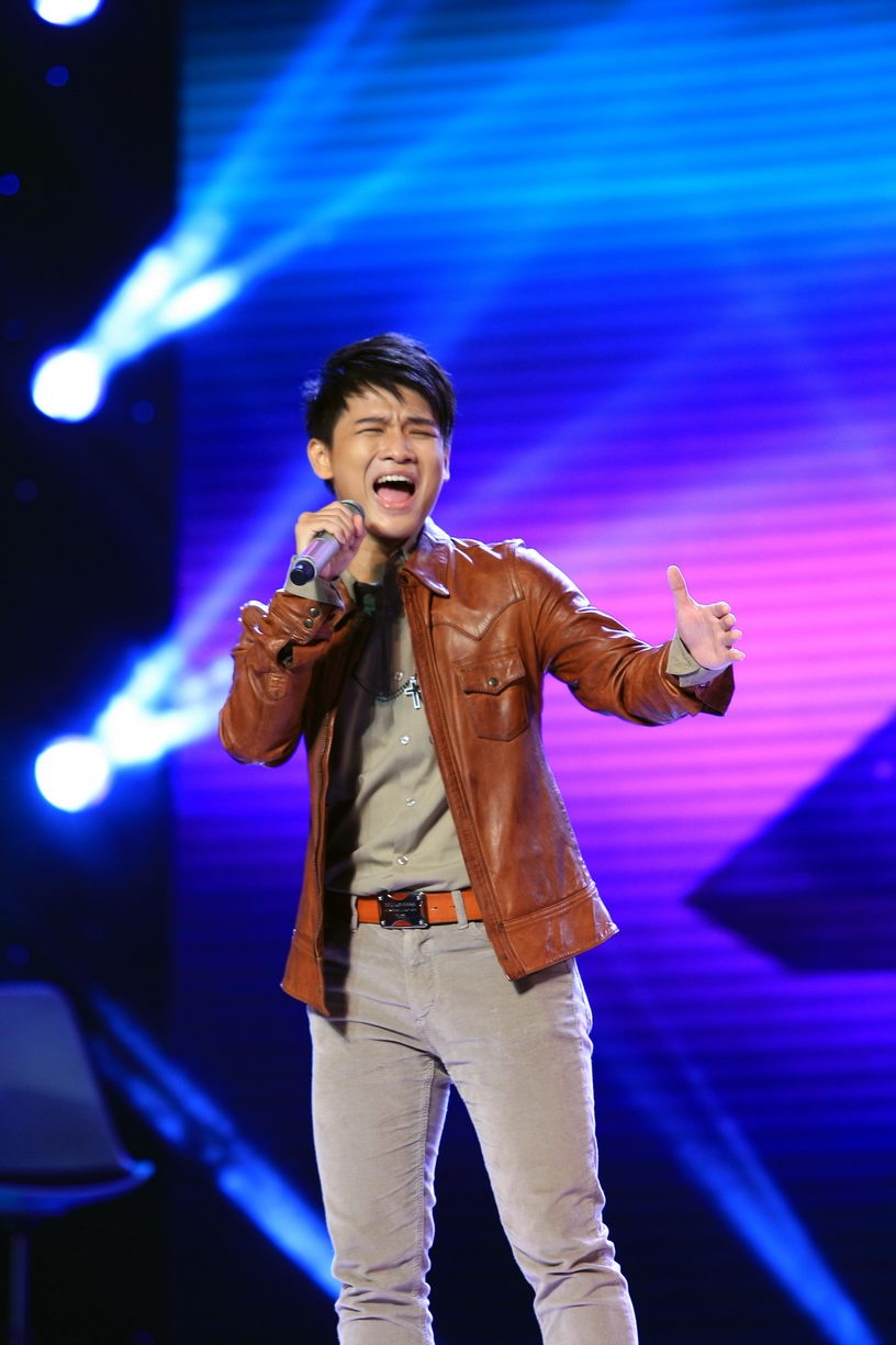 Khá mạo hiểm khi chọn Nấc thang lên thiên đường, ca khúc vốn gắn liền với tên tuổi của Bằng Kiều, nhưng sự mạo hiểm của Thái Ngân đã mang về cho anh thành công ngoài mong đợi. Hồ Ngọc Hà dành cho thí sinh này nhiều tình cảm: “Em đã trưởng thành và chững chạc lên rất nhiều đặc biệt là trong cách xử lí bài hát. Một ca khúc nhạc Hàn Quốc như thế này, luôn luôn thể hiện một sự da diết và nức nở. Hôm nay, da diết có, nức nở cũng có nhưng nằm trong phạm vi là một người đàn ông trưởng thành hát”.