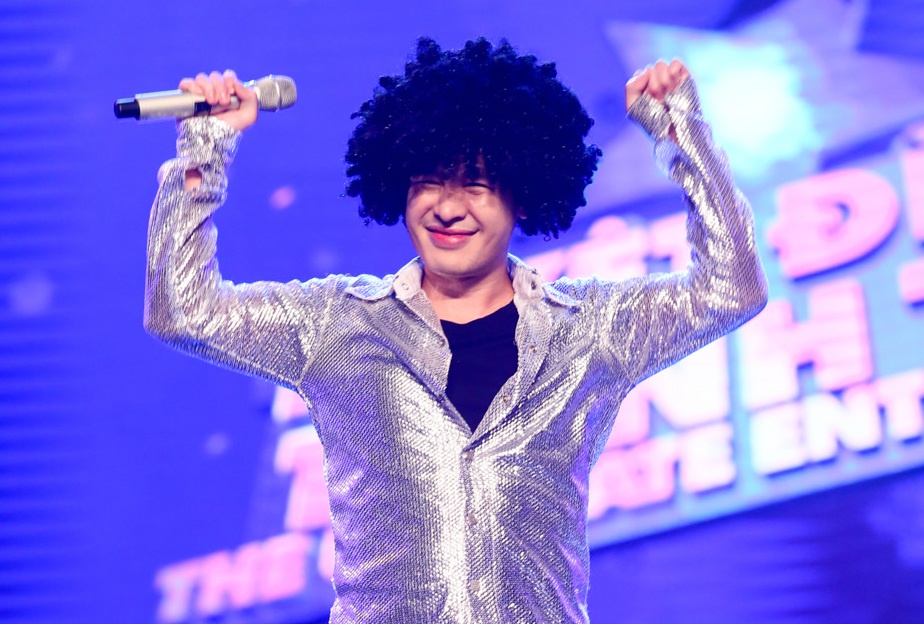 Hoang Hai boc lua voi Daddy cool hinh anh