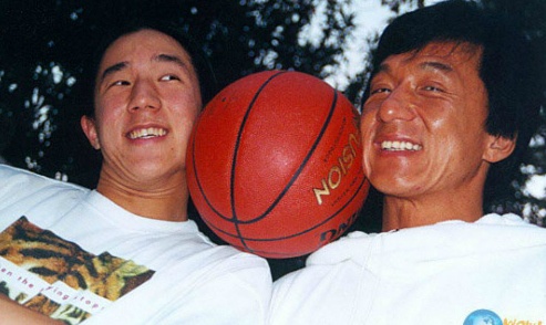 Nhung ong bo giau co cua sao Hoa ngu hinh anh