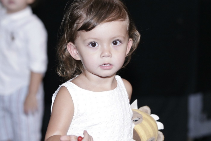 Hong Nhung dat cap song sinh dang yeu len san tap hinh anh