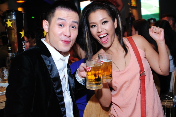 Phuong Vy, Hoang Hai di uong bia sau khi nhan giai 600 trieu hinh anh