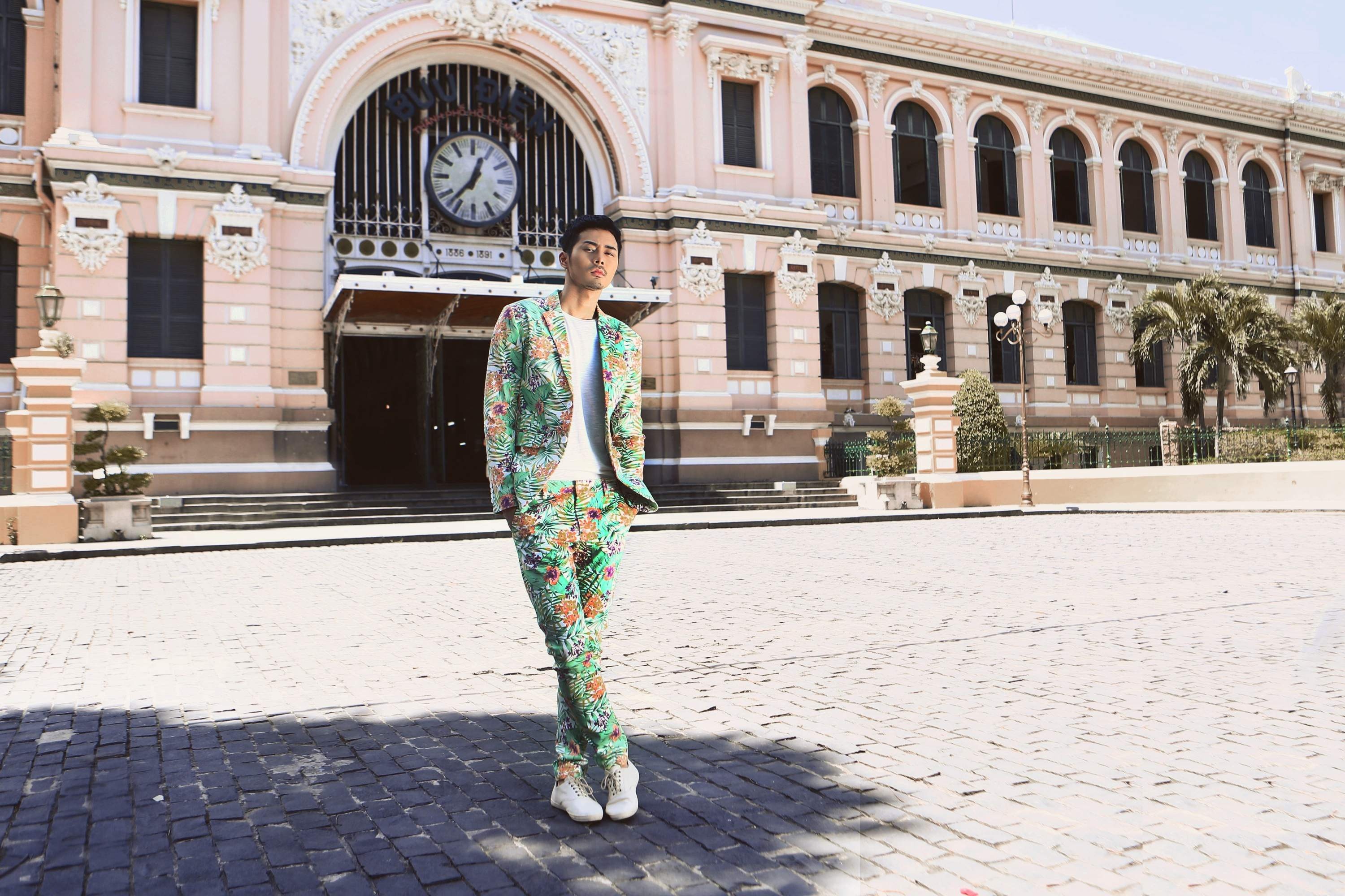 Bộ ảnh được thực hiện bởi photo: Sang Lê, makeup: Bối Bối và trang phục của Zappa.