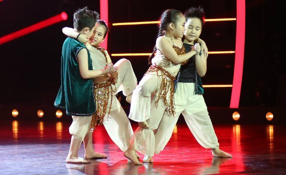 Cap song sinh Gia Linh - Gia Bao hinh anh