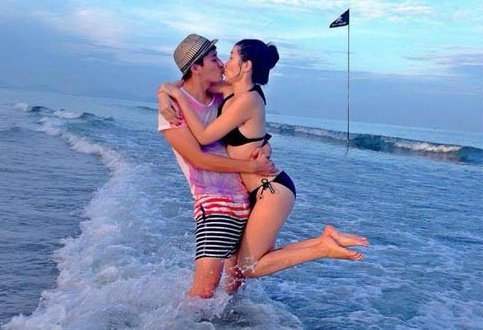 Huy Khanh hon say dam Mac Anh Thu tren bien hinh anh