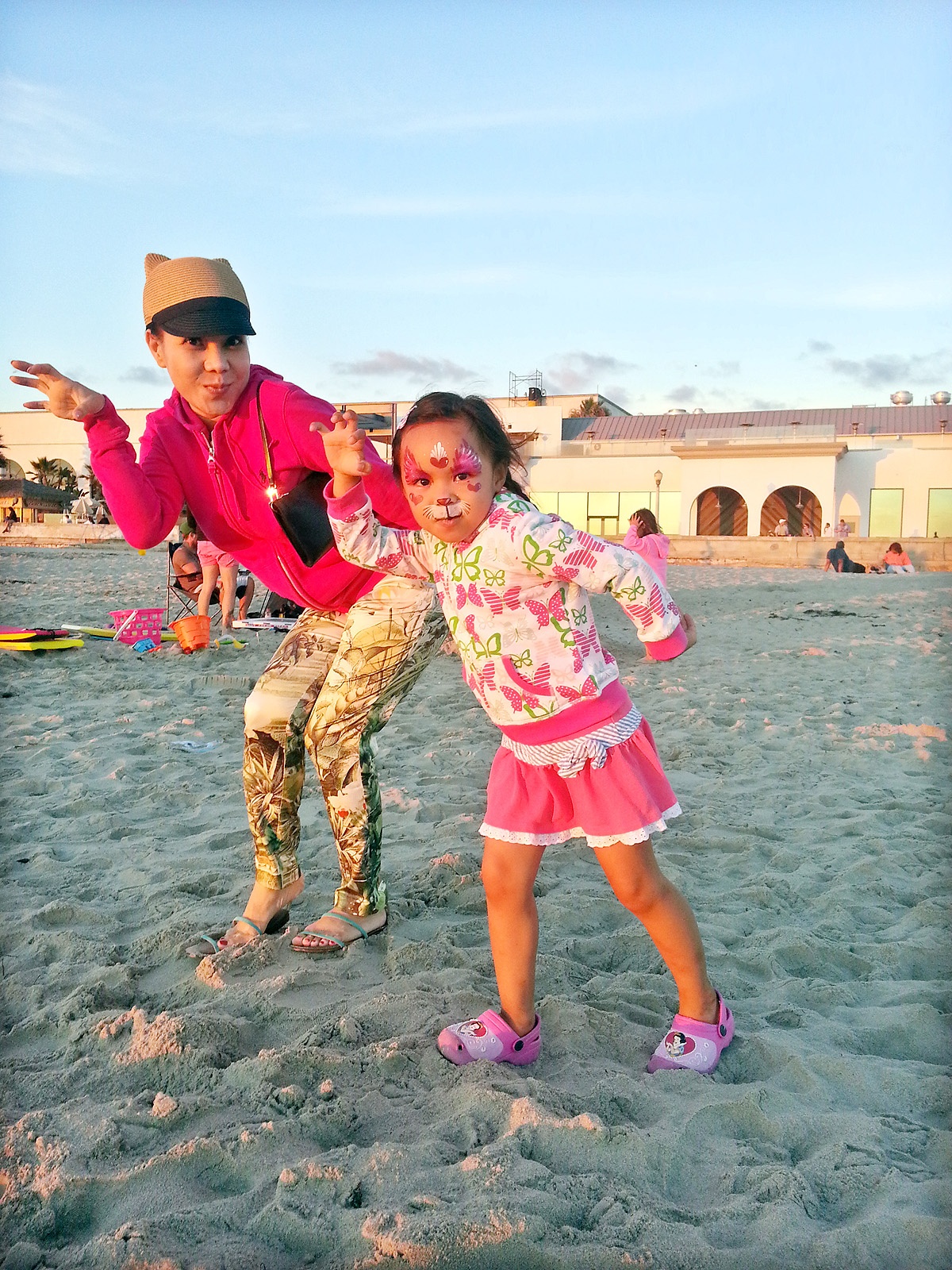 Sau chuyến nghỉ dưỡng vợ chồng Việt Hương sẽ đứng ra tổ chức và làm đại diện nhà gái cho đám cưới Kim Hiền ngay tại căn nhà ở Mỹ.