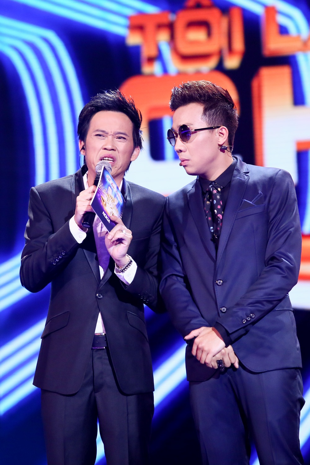 Màn tung hứng ăn ý giữa Hoài Linh - Trấn Thành