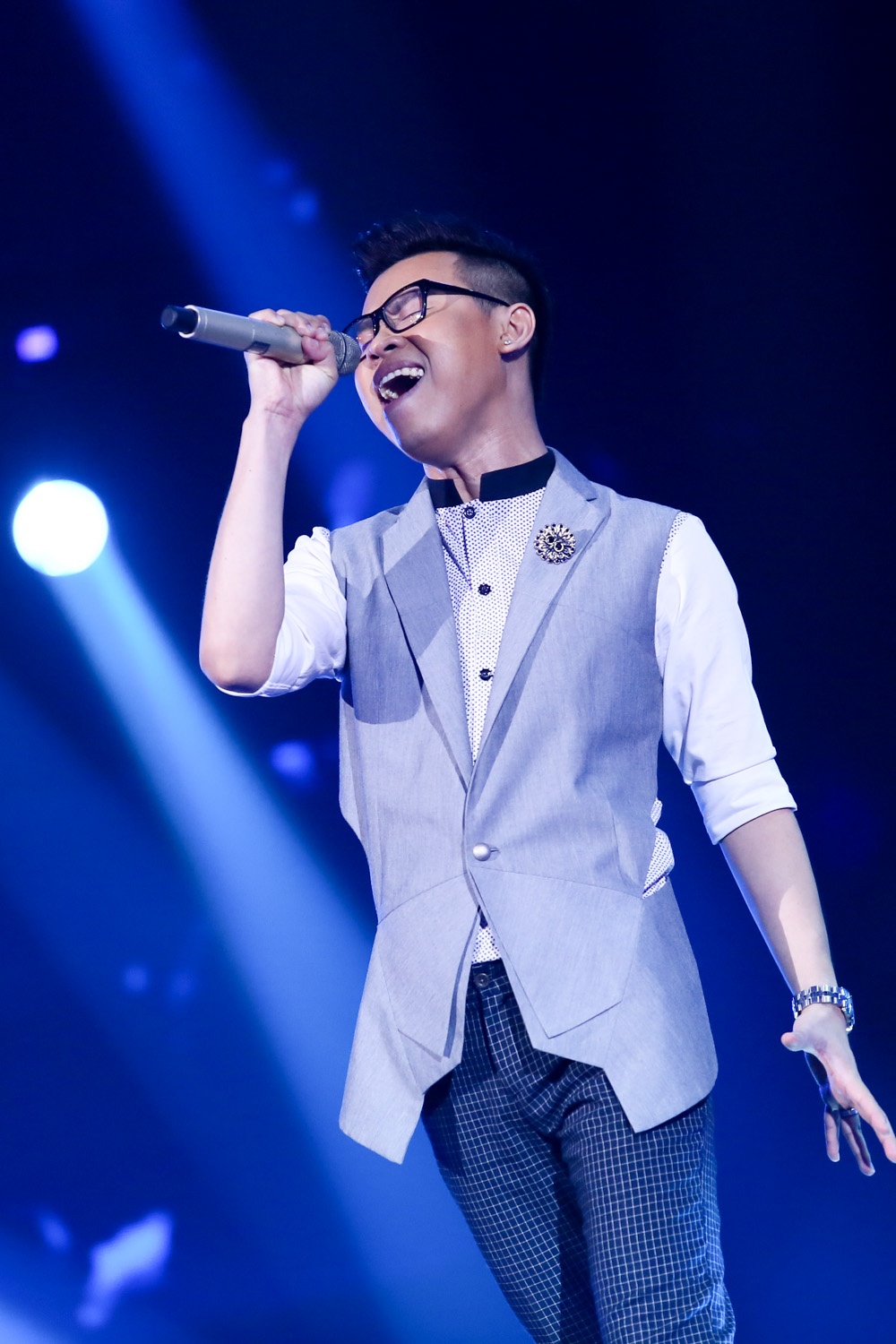 Lý Minh Trí – giảng viên thanh nhạc và ca sĩ tự do tại TP.HCM gây ấn tượng với sự chuyên nghiệp khi thể hiện ca khúc Bóng mưa. Anh nhận được 85 điểm để bước vào vòng trong. Tiết mục này tròn trịa về mọi thứ, từ giọng hát đến cảm xúc, tuy nhiên, ca khúc này vẫn khá an toàn so với Minh Trí, nó chưa đủ để anh bung hết khả năng.