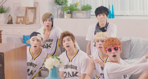 24k là nhóm nhạc 6 thành viên ra mắt vào tháng 6/2012 dưới sự quản lí của Choeun Entertainment. Lúc đầu, nhóm chỉ có 4 thành viên và mang tên 4k, nghĩa là For Kpop (dành cho Kpop). Sau đó, nhóm được bổ sung thêm 2 thành viên và đổi tên thành 24k với ý nghĩa 2 “cỗ máy nhảy” và 4 giọng ca chính.