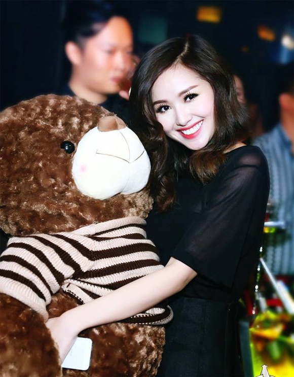 Vẻ đẹp mong manh của tiểu thư Tâm Tít.