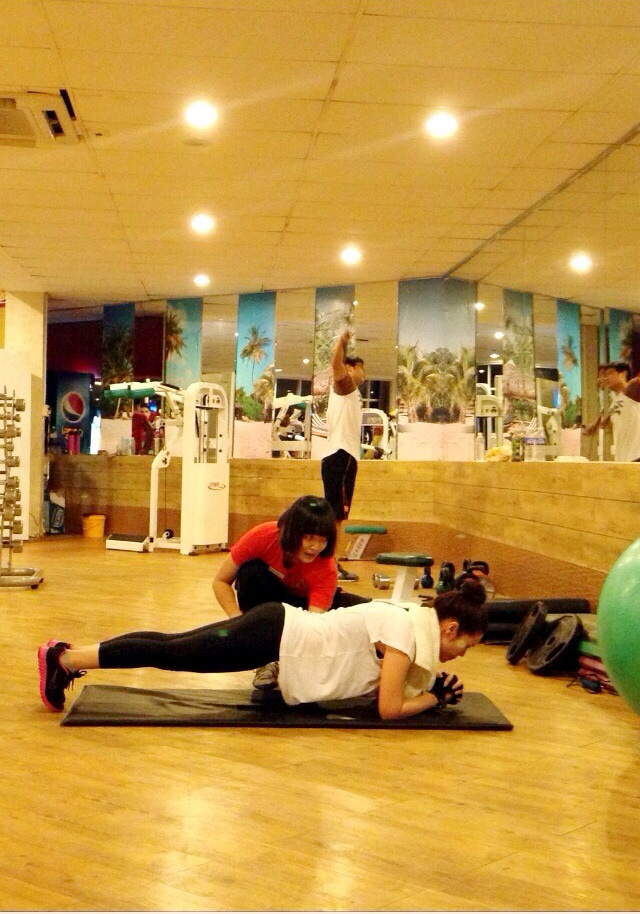 Nhiều người từng tiết lộ, sở dĩ cô được chọn đóng Long Thành cầm giả ca của đạo diễn Đào Bá Sơn và đoạt giải Nữ diễn viên xuất sắc tại Liên hoan phim Quốc tế Việt Nam lần thứ nhất, vì bởi gương mặt cô rất đẹp, phù hợp với hình ảnh nàng Cầm.