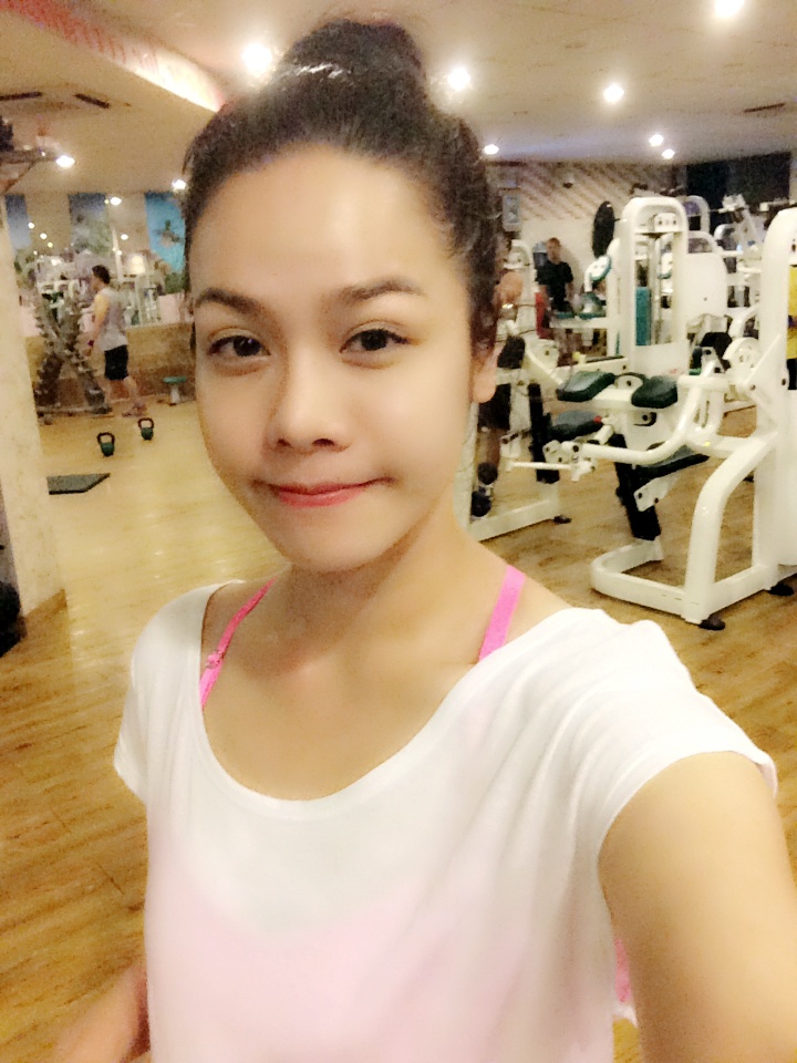 Hiện tại, Nhật Kim Anh dành nhiều thời gian cho 2 bộ phim truyền hình Độc thân tuổi 30 (đạo diễn Xuân Cường) và Tôi yêu cô đơn (Minh Cao). Song song đó, cô chuẩn bị ra mắt album mới và tiền hành quay MV cho ca khúc Em đợi điều gì.