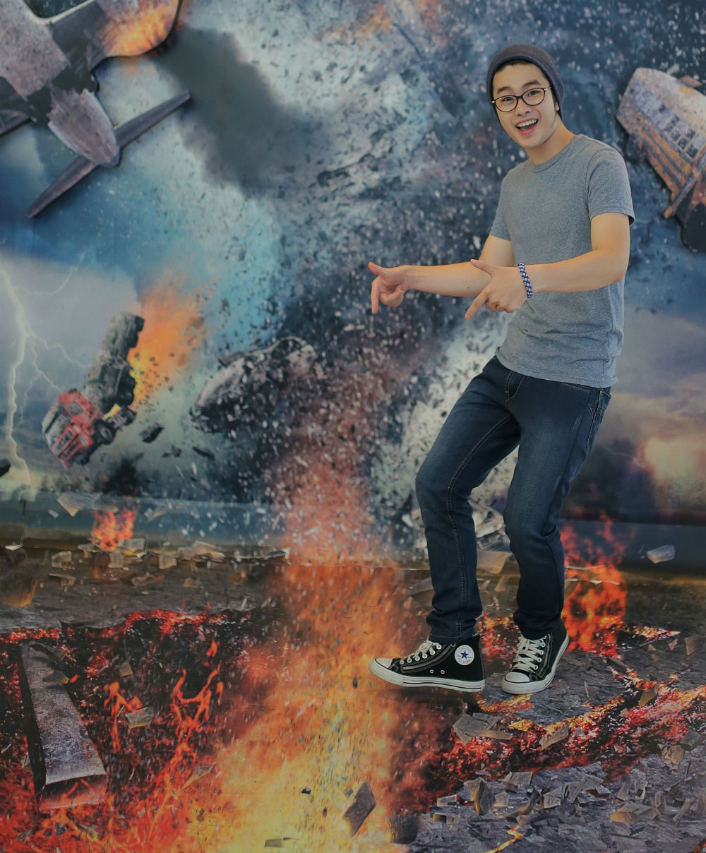 Loki Bảo Long cho biết mô hình siêu bão 3D này “đầy kích thích” khiến anh chàng rất tò mò về bộ phim.