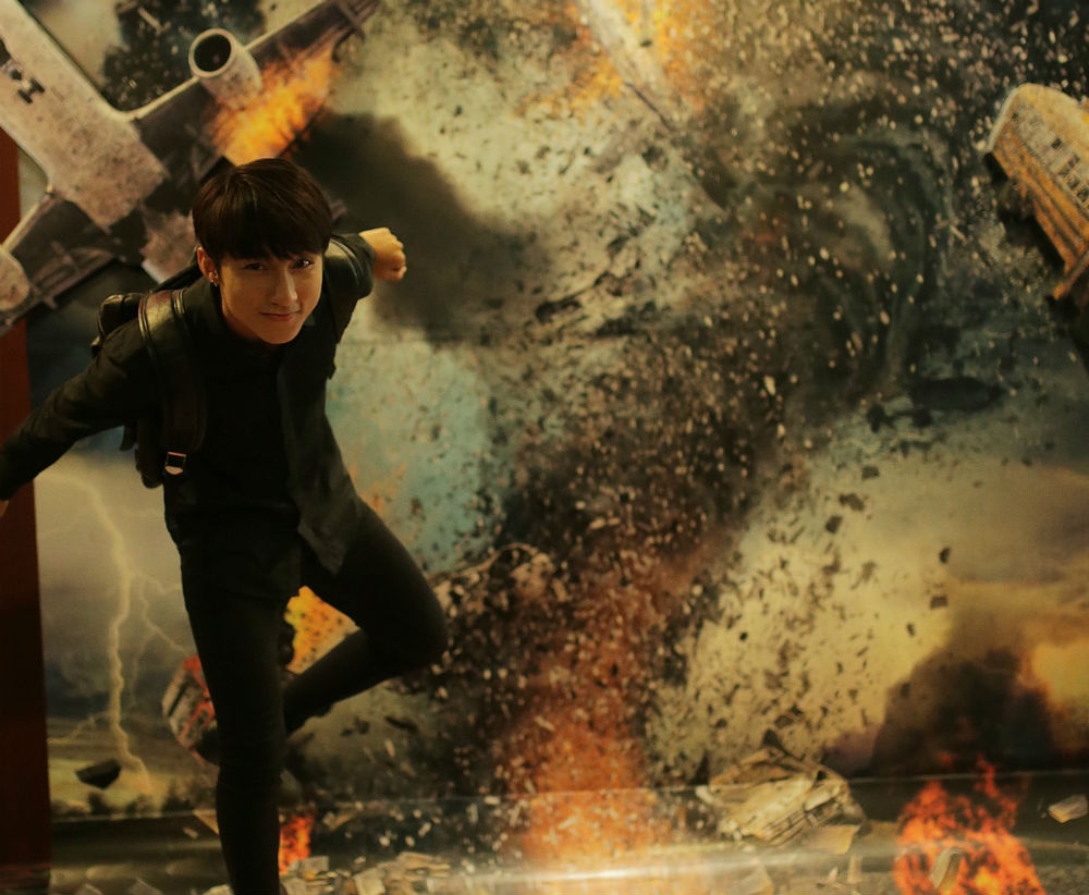 Sơn Tùng thổ lộ nếu bão lớn đến thực sự, anh sẽ chạy “dù biết chạy cũng không thể thoát được nhưng vẫn phải chạy thôi!”.