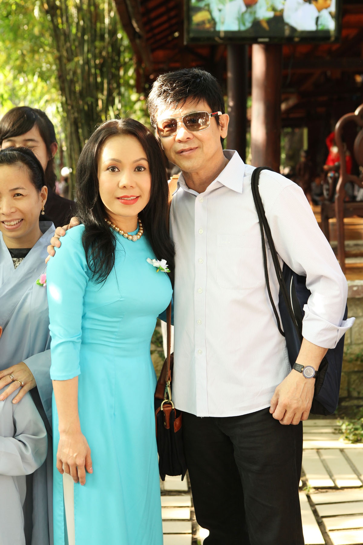 Cũng trong dịp này, Việt Hương lần đầu hé lộ pháp danh Diệu Lâm khi cô quy y, trước 20.000 phật tử hội ngộ về nơi đây. 