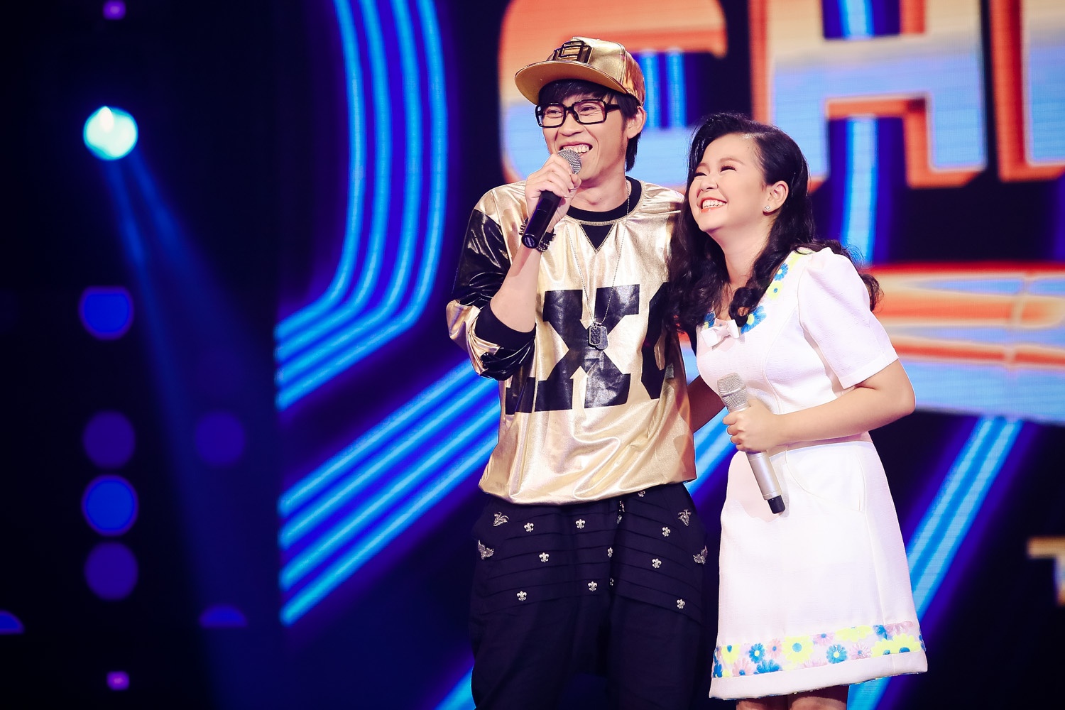 Giám khảo Noo Phước Thịnh khuyên Lan Anh nên chọn bài hát phù hợp với nội lực hơn, vì theo anh ngay cả một người có chất giọng yếu, cũng có thể hát được Safe and Sound.