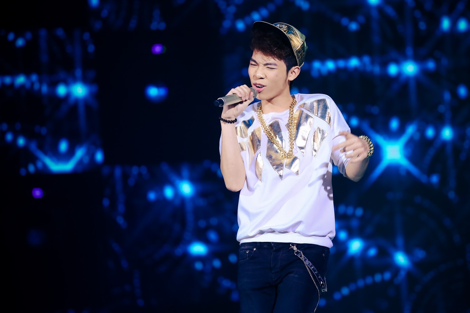 Trung Thành may mắn lọt vào vòng đối đầu nhờ ca khúc Forever Alone giành được 69 điểm. Chàng trai 17 tuổi được lòng Noo Phước Thịnh nhờ biểu cảm trên sân khấu, nhưng vị giám khảo điển trai cũng khuyên Trung Thành nên tiết chế các động tác thừa thãi.