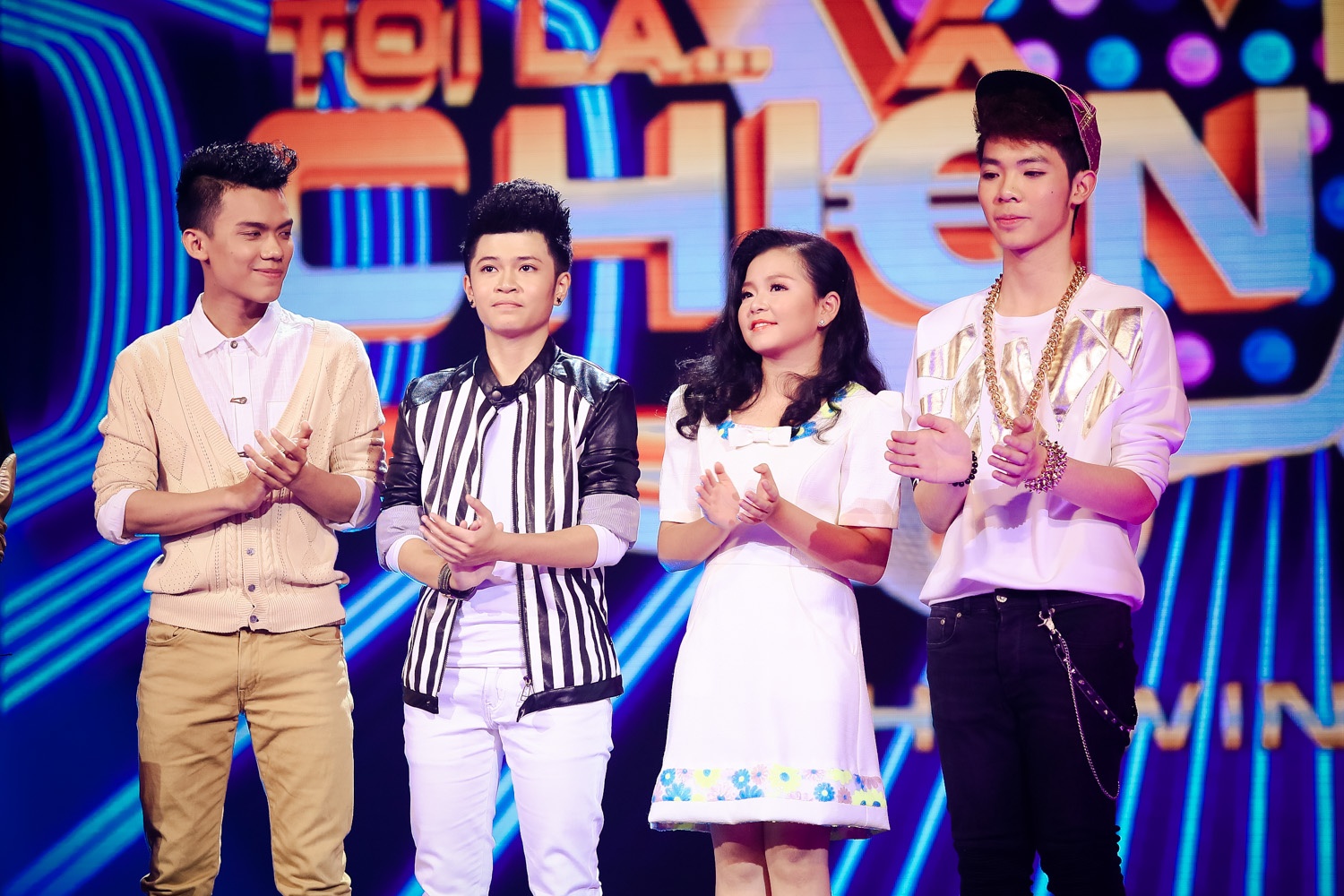 Anh đã làm mọi người bất ngờ khi chịu chơi chọn Linh K như giao hẹn từ trước, mà không phải Thành Trung – một đối thủ được xem là dưới tầm.