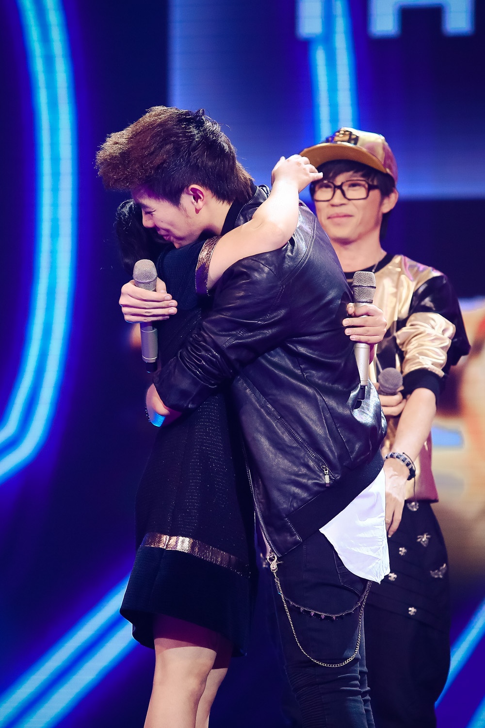 Cuộc đối đầu này nhanh chóng ngã ngủ