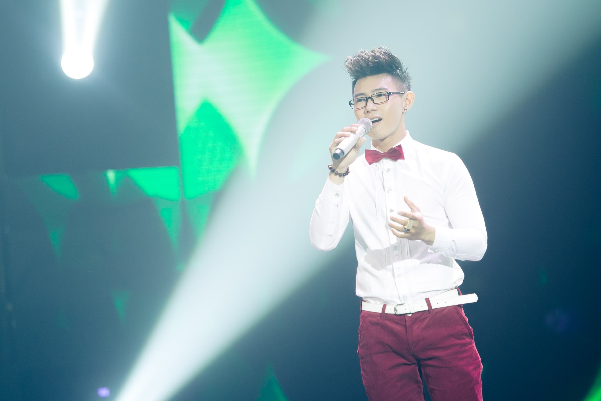 Nhưng Hoàng Tuấn