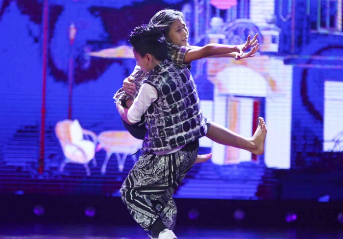 Phan bieu dien cua cap doi a quan An Binh - Thuy Vy hinh anh