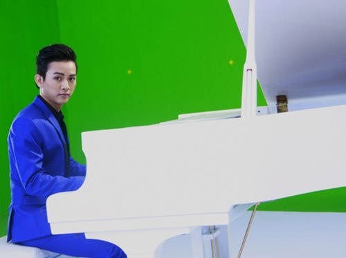 Người hâm mộ chờ đợi Hoài Lâm tung MV đầu tay.