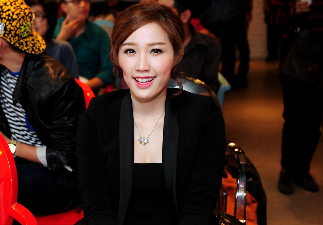 Bao Thy day da sau chuyen luu dien dai tai My hinh anh