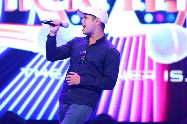 Truong The Vinh che kheo cao thu hiphop Ha Le hinh anh