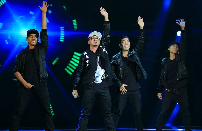 Ha Le hat De em roi xa hinh anh