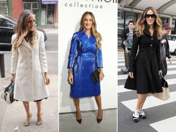 Sarah Jessica Parker tự biến mình thành... lười biếng khi chỉ mặc chiếc áo khoác che hết váy áo bên trong, kết hợp với một chiếc túi xách đơn giản.