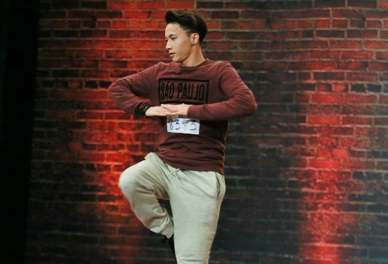 ST thuyet phuc ban giam khao voi kha nang nhay mua hinh anh