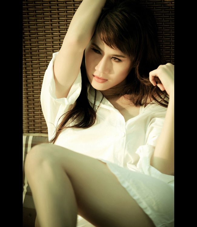 Sinh năm 1978, người đẹp Thân Thúy Hà ngày càng mặn mà.