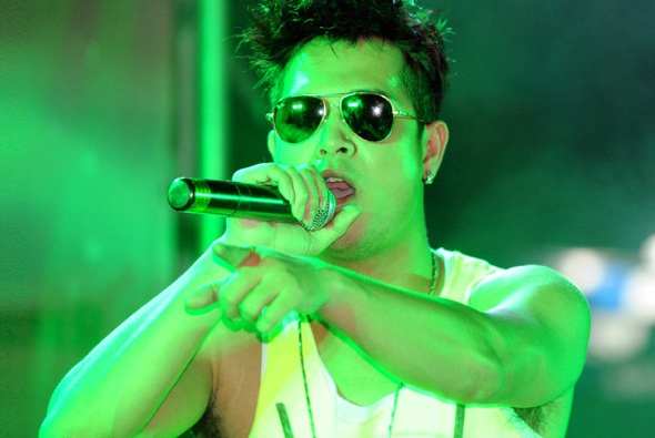 MV Chua bao gio quen em cua Truong The Vinh hinh anh